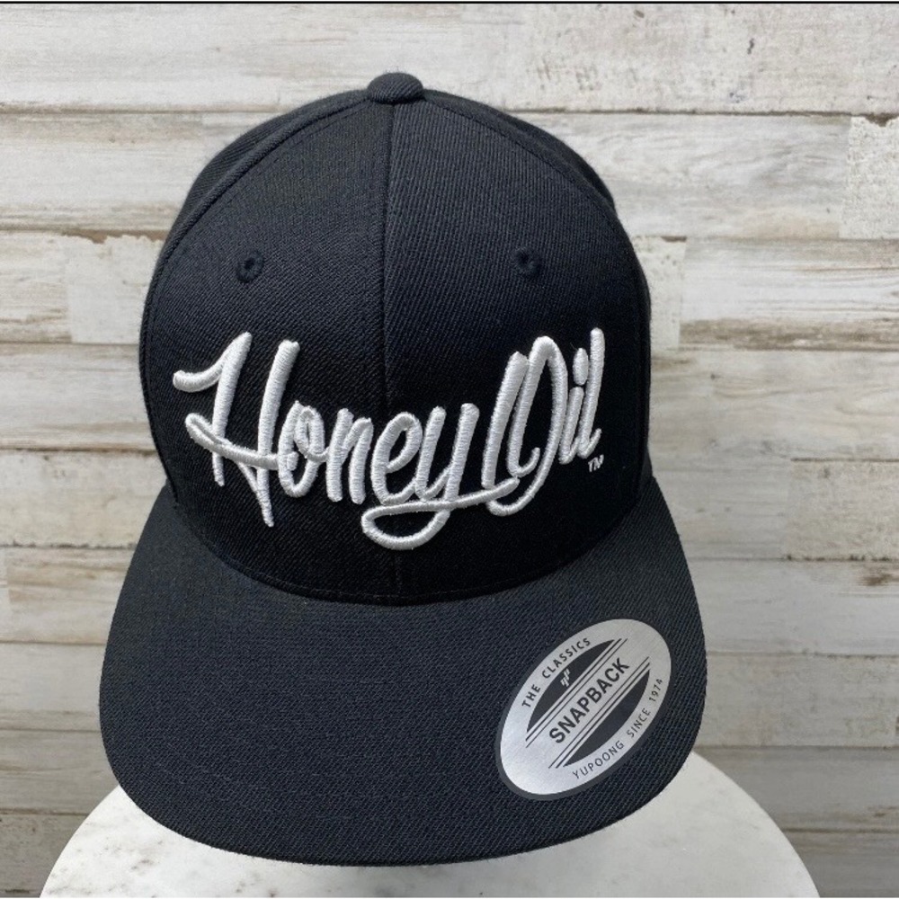 "Honey Oil" SnapBack Hat Yupoong The Classics Men Black White‎ OS Wool Blend Cap